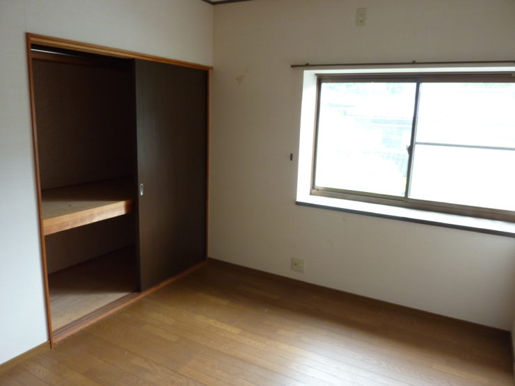 富山市山田中村　中古住宅