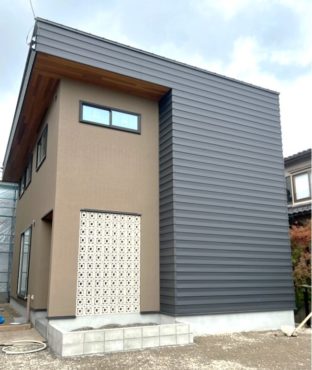 高岡市出来田99-10　新築住宅サムネイル