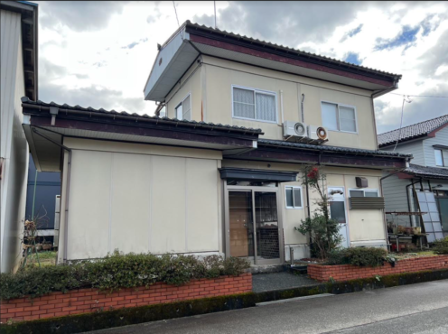 南砺市城端2615-15 中古住宅サムネイル