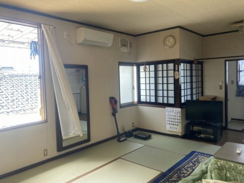 高岡市蓮花寺　中古住宅サムネイル