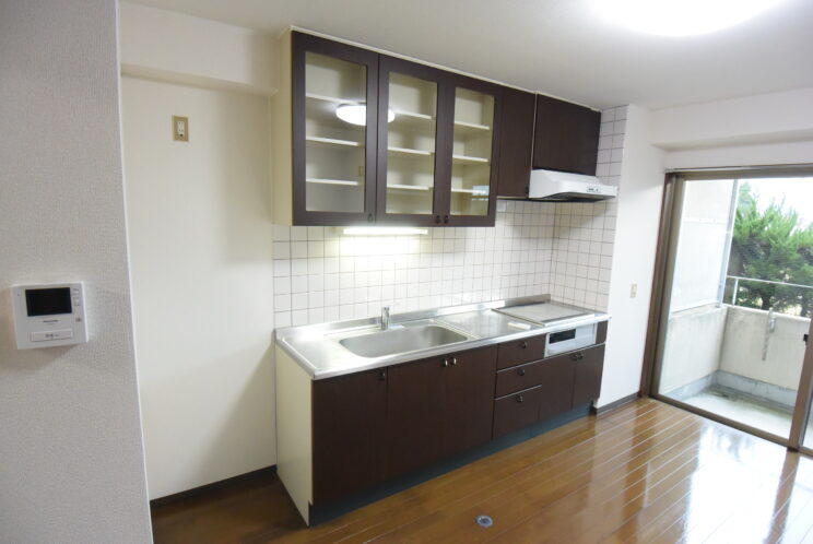 砺波市三郎丸　賃貸マンション