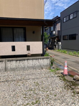 南砺市二日町　貸家サムネイル