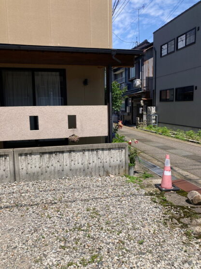 南砺市二日町　貸家