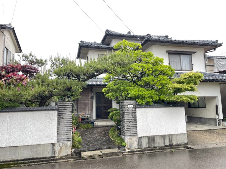 砺波市神島3322-11