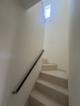高岡市戸出町５丁目　中古住宅サムネイル