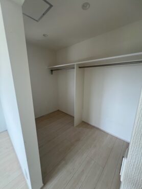 高岡市戸出町５丁目　中古住宅サムネイル