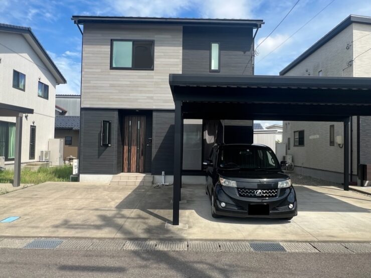 高岡市戸出町５丁目　中古住宅サムネイル
