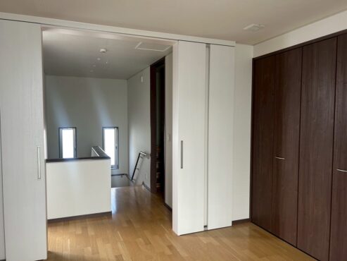 高岡市内免　中古住宅サムネイル