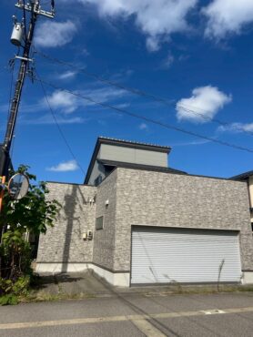高岡市内免　中古住宅サムネイル