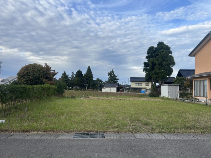 砺波市三郎丸4-14 売土地