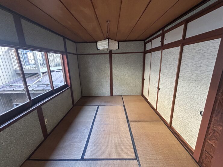 砺波市表町 貸家