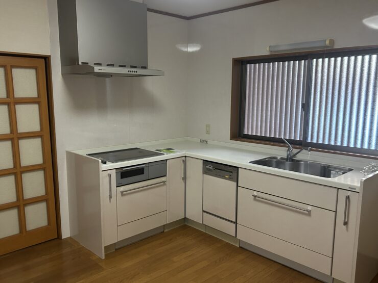 砺波市表町 貸家