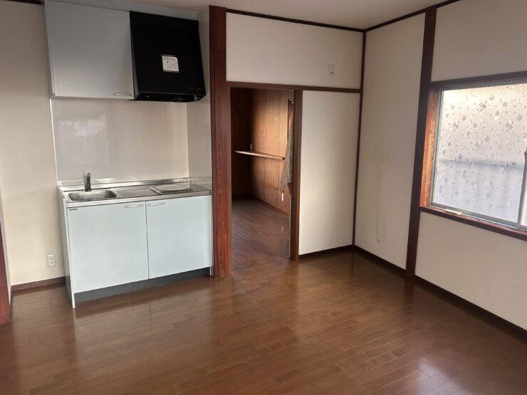 砺波市表町 貸家