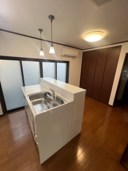 砺波市神島　中古住宅