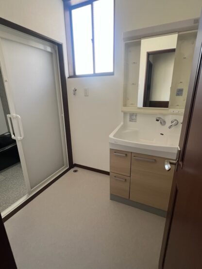 砺波市神島　中古住宅