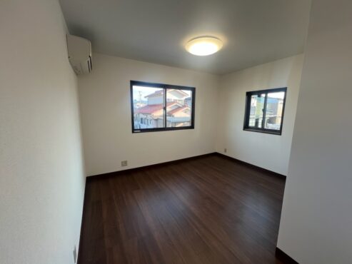 砺波市神島　中古住宅サムネイル