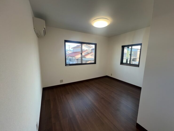 砺波市神島　中古住宅