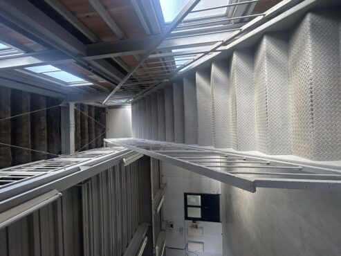 砺波市栄町　貸事務所サムネイル