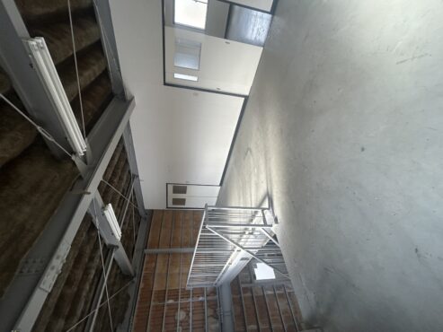 砺波市栄町　貸事務所サムネイル