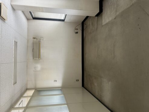 砺波市栄町　貸事務所サムネイル