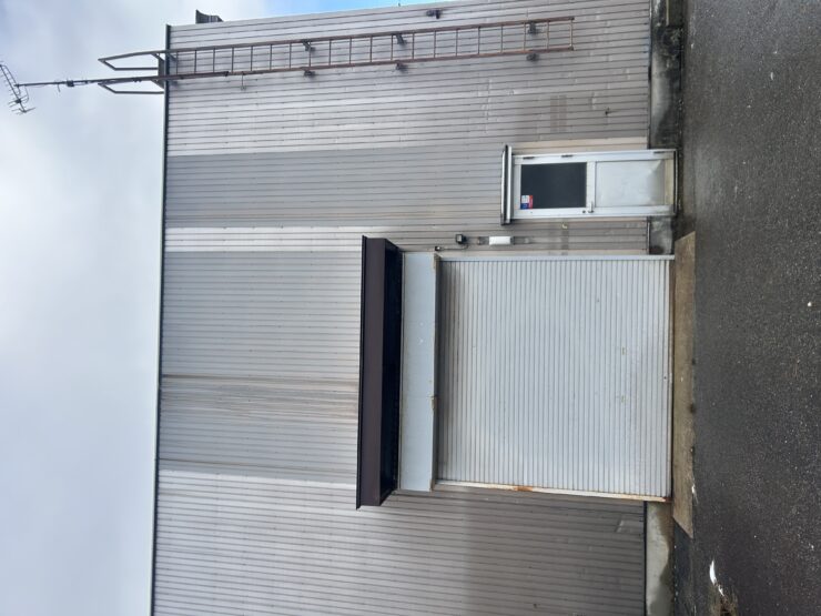 砺波市栄町　貸事務所