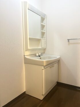 砺波市三郎丸 賃貸マンションサムネイル