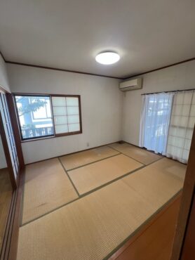 高岡市戸出 中古住宅サムネイル