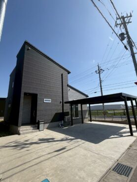 高岡市横田　中古住宅サムネイル