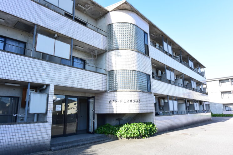 高岡市戸出狼　売アパートサムネイル