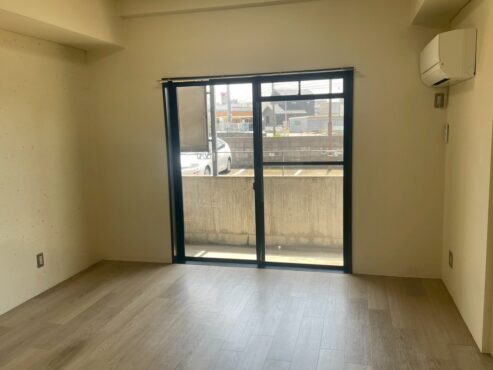高岡市戸出狼　賃貸マンションサムネイル