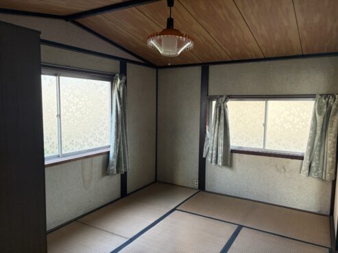 砺波市庄川町金屋　中古住宅サムネイル