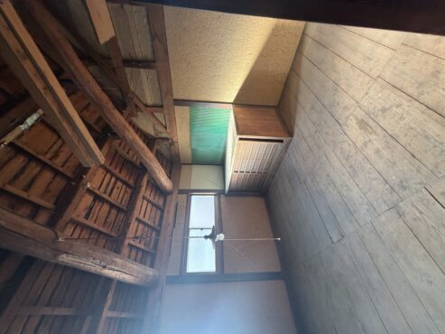 砺波市庄川町金屋　中古住宅サムネイル