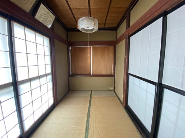 砺波市東保　中古住宅