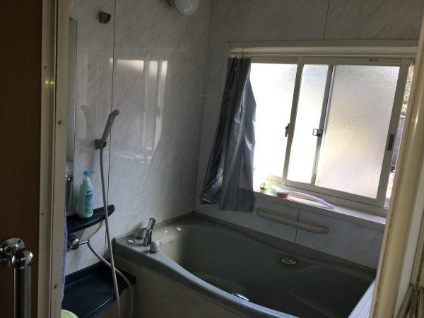 砺波市東保　中古住宅