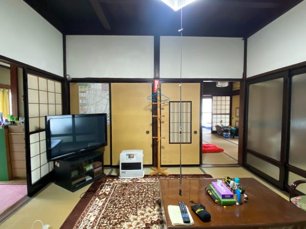 砺波市東保　中古住宅