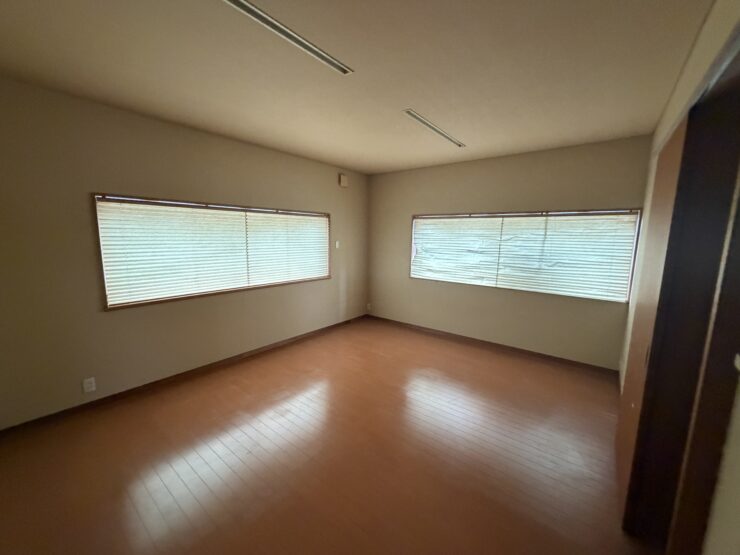 砺波市表町 中古住宅
