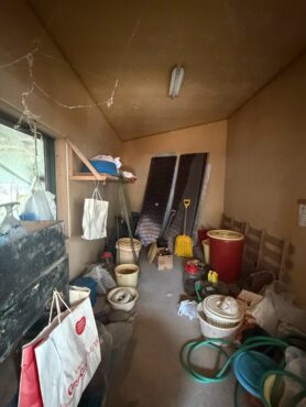 砺波市安川　中古住宅サムネイル