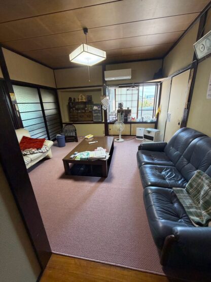 砺波市安川　中古住宅